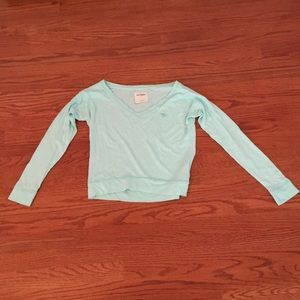 Abercrombie v neck long sleeve shirt